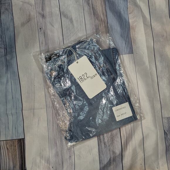 1822 Denim Vintage Cuff Jean in Isabelle. Ankle skinny. Blue. Petite Size 4P/27P - Picture 3 of 5